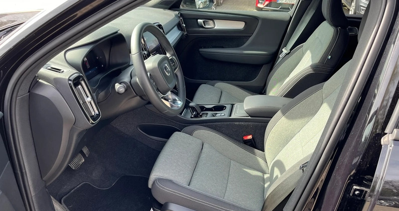 Volvo XC 40 cena 155000 przebieg: 31100, rok produkcji 2023 z Kutno małe 211